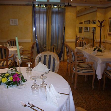 Bed and Breakfast Trattoria Bettola Lonato del Garda Exterior foto