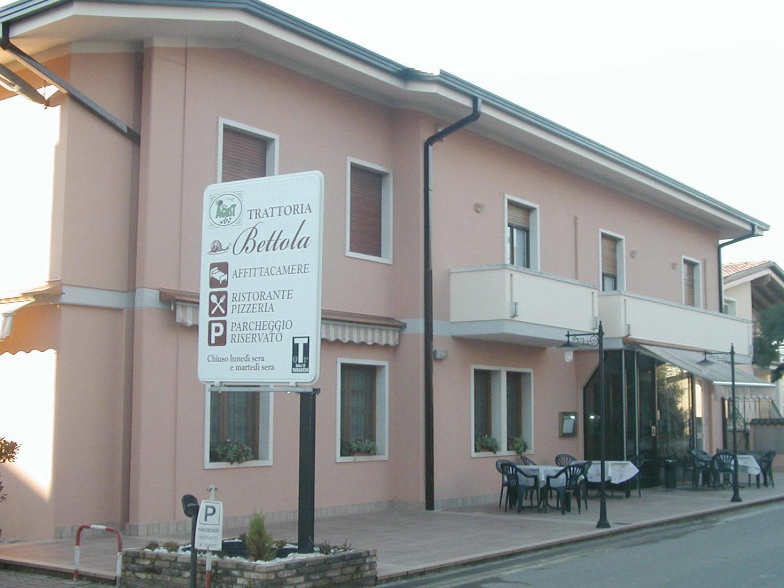 Bed and Breakfast Trattoria Bettola Lonato del Garda Exterior foto